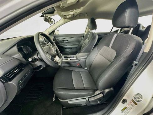 Certified 2025 Nissan Sentra SV FWD image 18