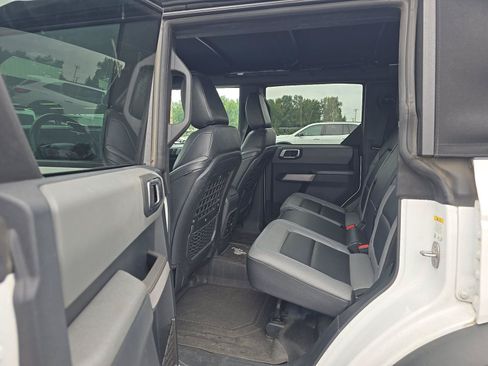 Used 2022 Ford Bronco Black Diamond AWD/4WD image 11
