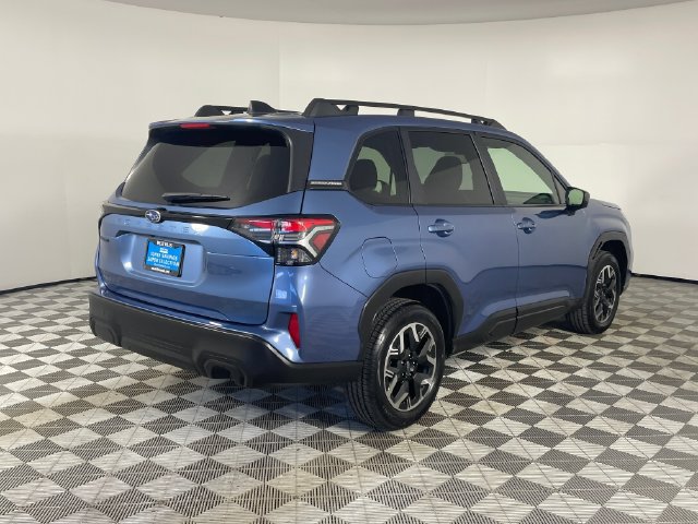 Used 2025 Subaru Forester Premium AWD/4WD image 25