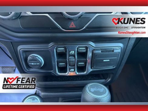 Used 2020 Jeep Wrangler Unlimited Sport image 35