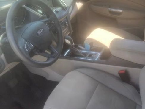 Certified 2019 Ford Escape SE FWD image 10