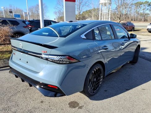 New 2026 Nissan Sentra SR w/ Floor Mat Package FWD image 3