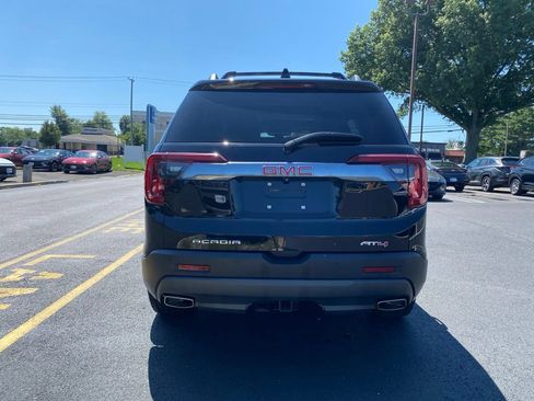 Used 2023 GMC Acadia AT4 w/ Preferred Package AWD/4WD image 5