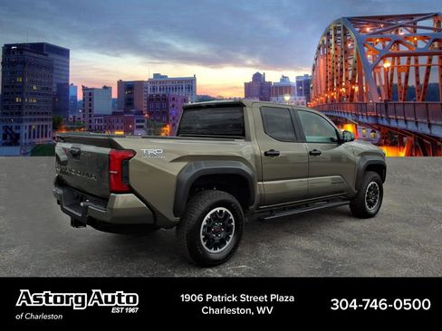 Used 2025 Toyota Tacoma SR5 image 3