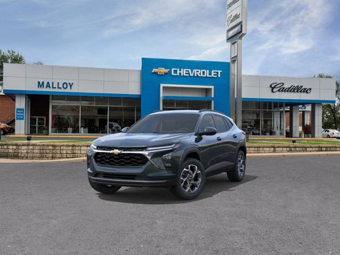 New 2026 Chevrolet Trax LT FWD image 25