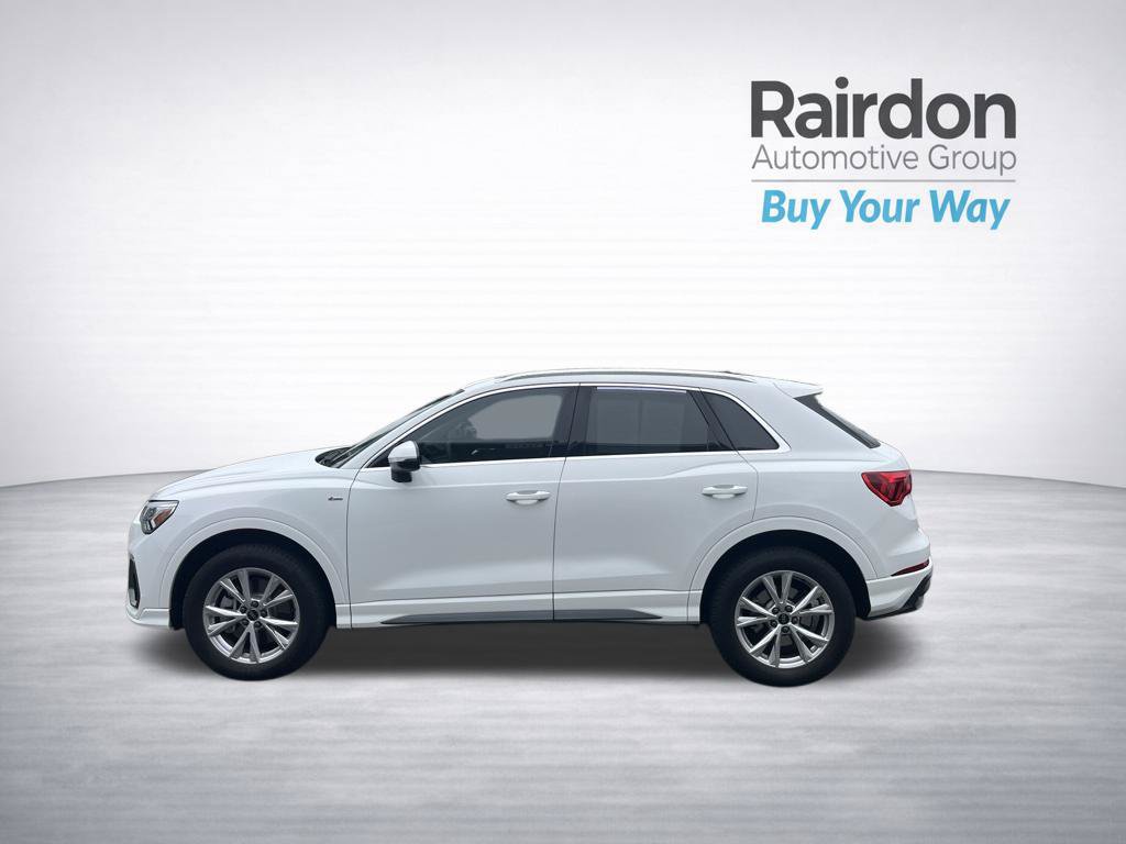 Used 2023 Audi Q3 2.0T Premium w/ Convenience Package AWD/4WD image 8
