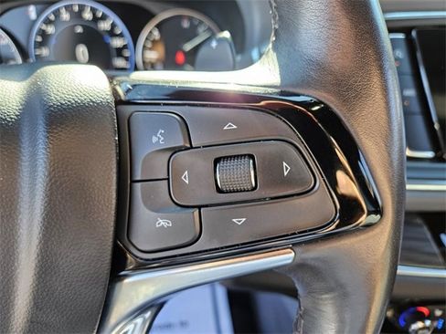 Used 2024 Buick Enclave Premium image 25