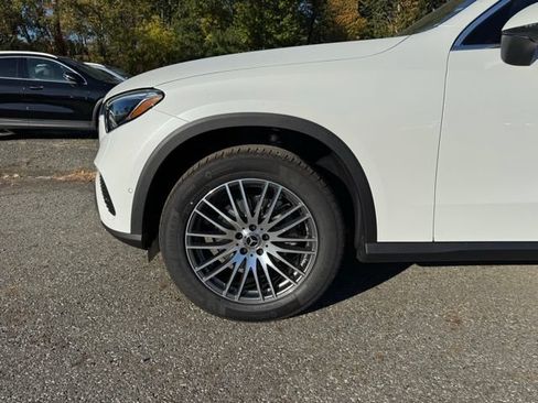 New 2026 Mercedes-Benz GLC 300 4MATIC image 9