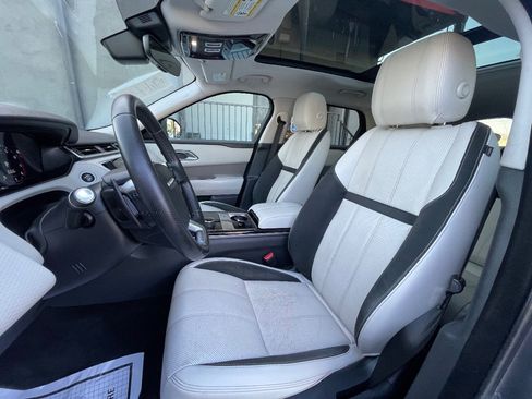 Used 2019 Land Rover Range Rover Velar S image 10