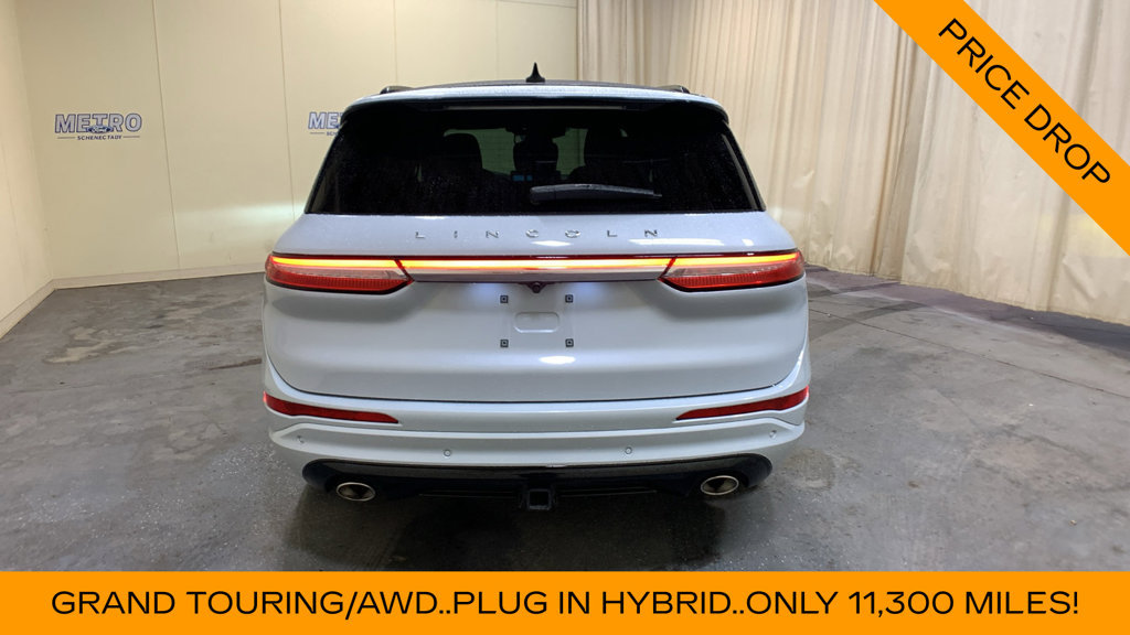 Used 2025 Lincoln Corsair Grand Touring w/ Towing Package AWD/4WD image 4