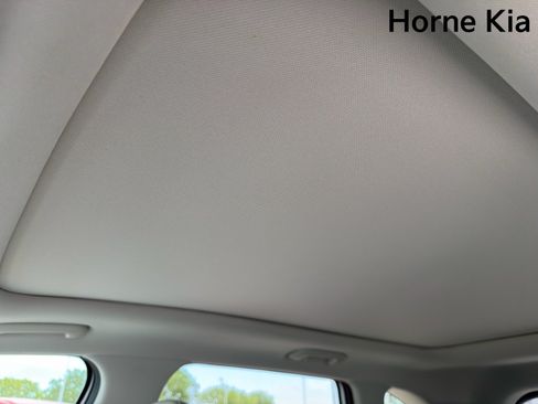 New 2026 Kia Sorento S w/ S Panoramic Sunroof Package FWD image 18