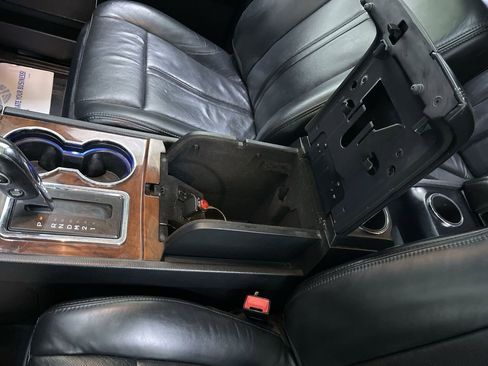 Used 2015 Lincoln Navigator 4WD image 24