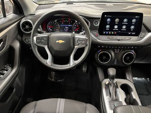 Used 2025 Chevrolet Blazer LT FWD image 35