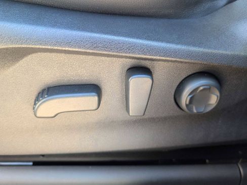 Used 2023 Subaru Ascent Limited w/ Technology Package image 17