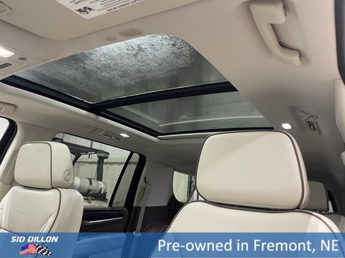Used 2023 GMC Yukon XL Denali image 17
