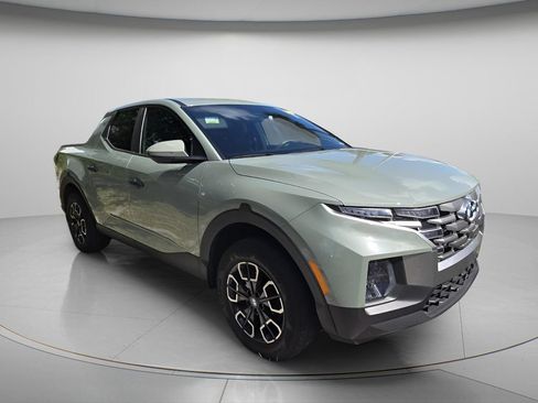 Used 2024 Hyundai Santa Cruz SEL FWD image 4