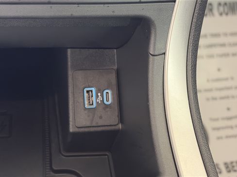 Used 2022 Ford Edge SEL w/ Convenience Package image 26