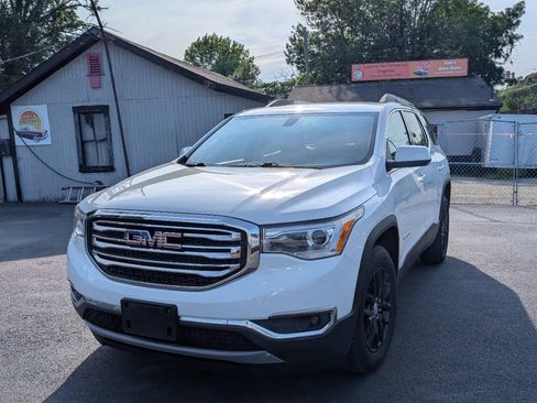 Used 2018 GMC Acadia SLT AWD/4WD image 2