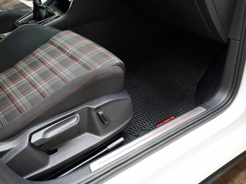 Used 2015 Volkswagen GTI S FWD image 52