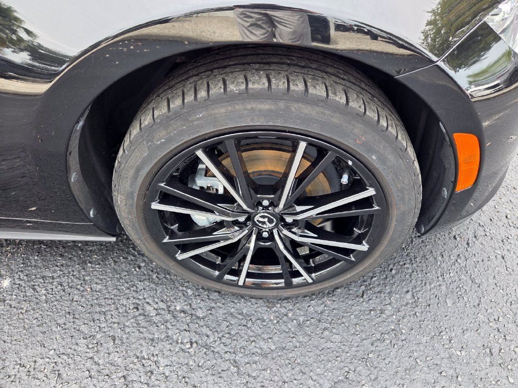 Used 2024 MAZDA MX-5 Miata Grand Touring RWD image 19