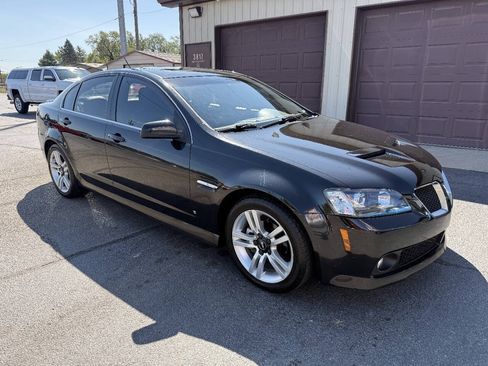 Used 2009 Pontiac G8 w/ Premium Package RWD image 10