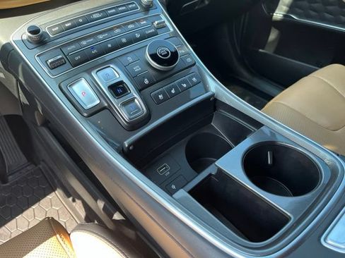 Used 2022 Hyundai Santa Fe Calligraphy FWD image 27