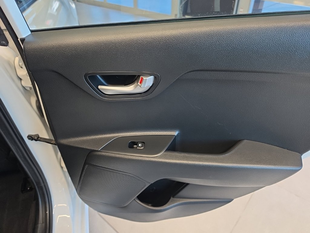 Used 2022 Kia Rio S w/ Technology Package FWD image 40