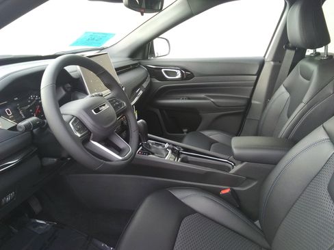 New 2026 Jeep Compass Latitude AWD/4WD image 13