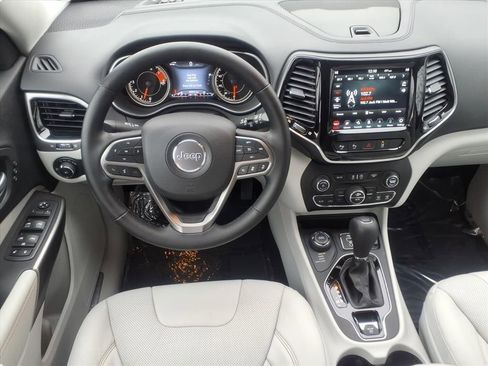 Certified 2021 Jeep Cherokee Limited w/ Elite Package image 17