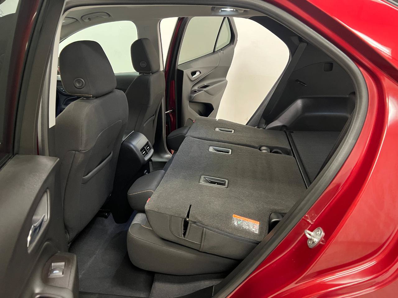 Used 2021 Chevrolet Equinox LT FWD image 30