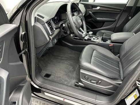 Used 2023 Audi Q5 2.0T Premium Plus w/ Premium Plus Package AWD/4WD image 11