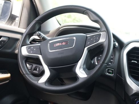 Used 2021 GMC Acadia SLE w/ LPO, Floor Liner Package FWD image 7