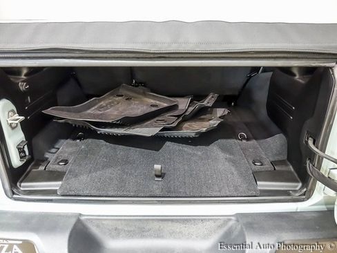 Used 2024 Jeep Wrangler Sport S image 20