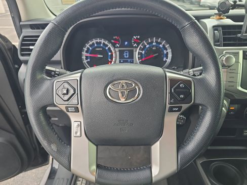 Used 2016 Toyota 4Runner SR5 image 24