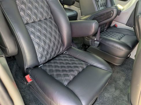 Used 2025 Ford Transit 150 Low Roof AWD image 37