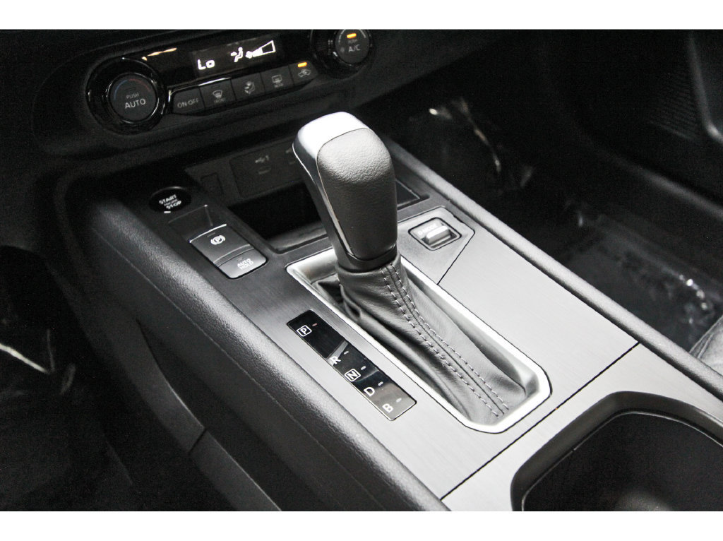 Used 2026 Nissan Kicks SV FWD image 27