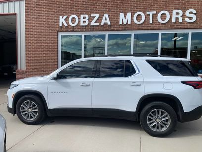 Used 2022 Chevrolet Traverse LT