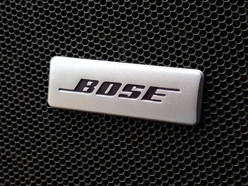 Used 2021 GMC Yukon SLT w/ SLT Premium Package image 30