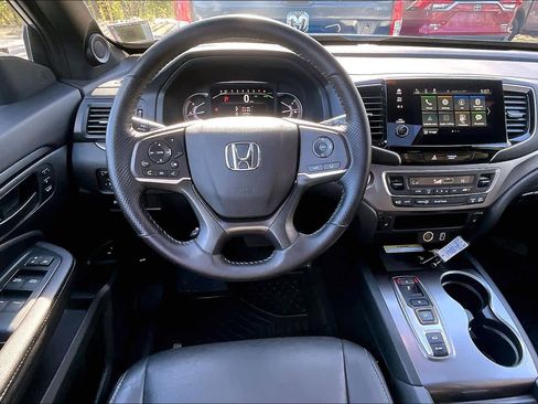Used 2023 Honda Passport EX-L image 6