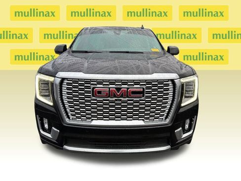 Used 2021 GMC Yukon Denali image 2