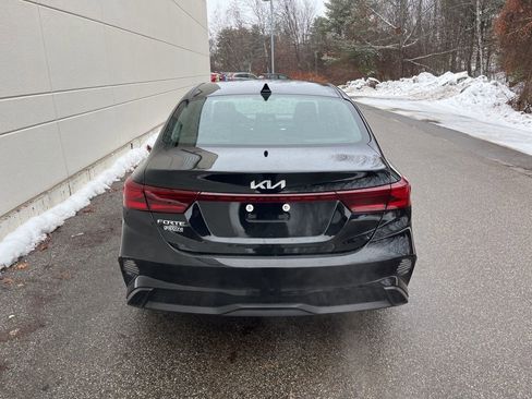 Used 2024 Kia Forte LXS w/ LXS Technology Package image 8