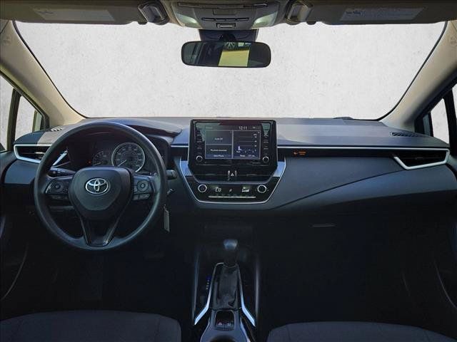 Used 2021 Toyota Corolla LE FWD image 16