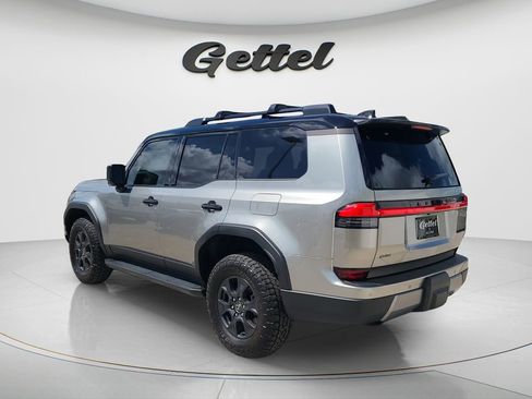 Used 2024 Lexus GX 550 image 6