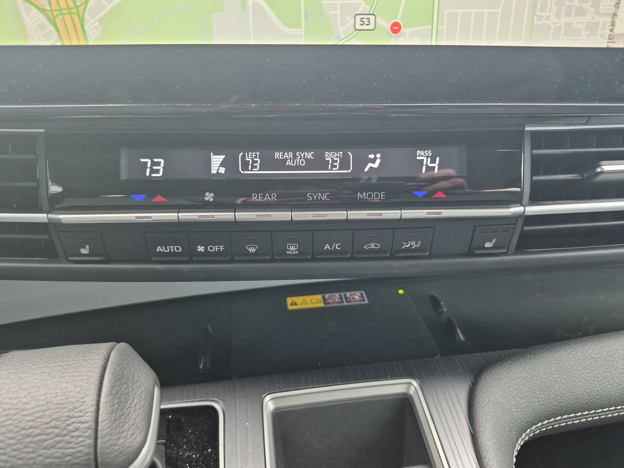 Used 2026 Toyota Sienna XLE FWD image 18