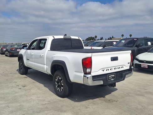 Used 2019 Toyota Tacoma TRD Off-Road AWD/4WD image 6