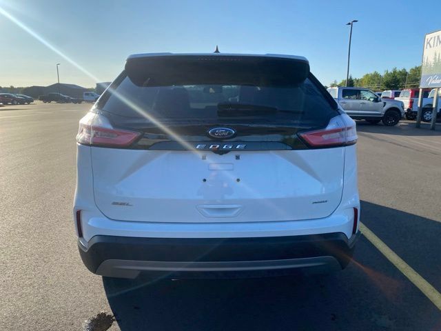 Used 2024 Ford Edge SEL w/ Convenience Package AWD/4WD image 4