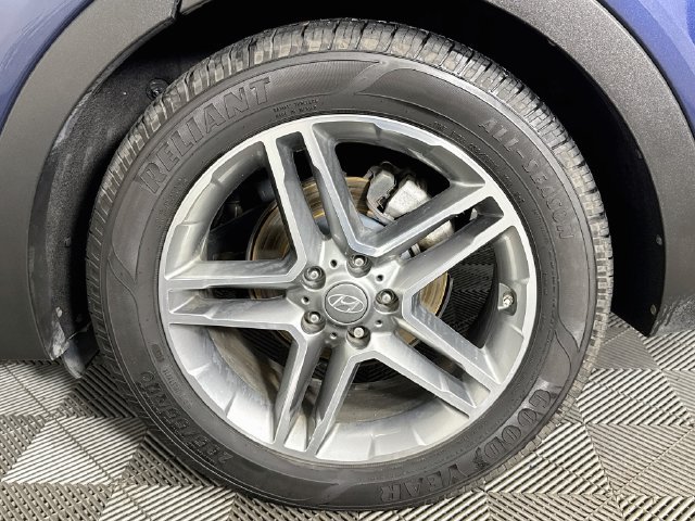 Used 2018 Hyundai Santa Fe Limited AWD/4WD image 34