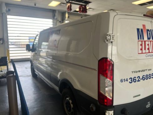 Used 2017 Ford Transit 350 148 Low Roof RWD image 7