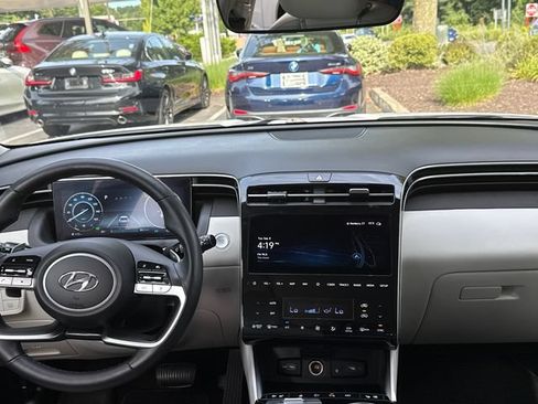 Used 2023 Hyundai Tucson Limited AWD/4WD image 24