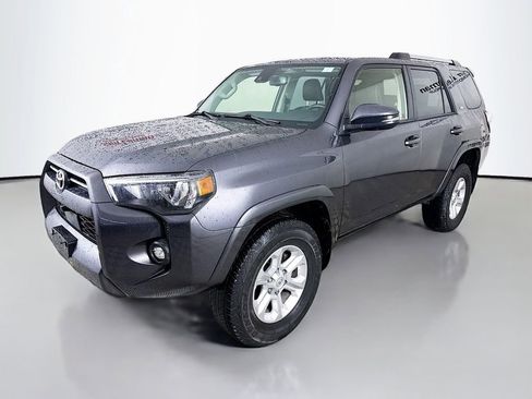 Used 2023 Toyota 4Runner SR5 Premium image 3